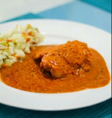 pollo encacahuatado